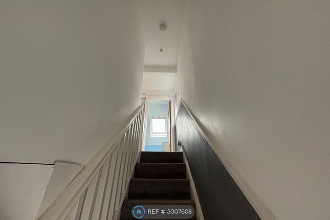 Castleton Avenue, Barnehurst, Kent photo 2