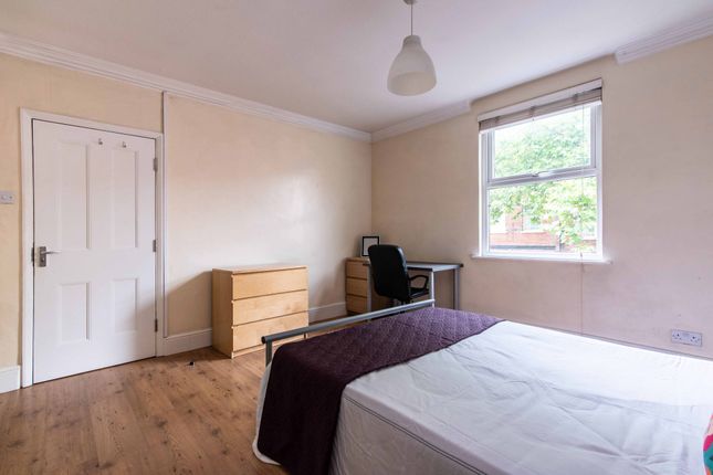 197 North Sherwood Street, Nottingham photo 4