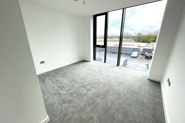 Flat 83, Milton Keynes photo 4