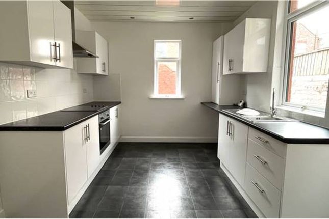 10, Redvers Drive, Liverpool photo 2