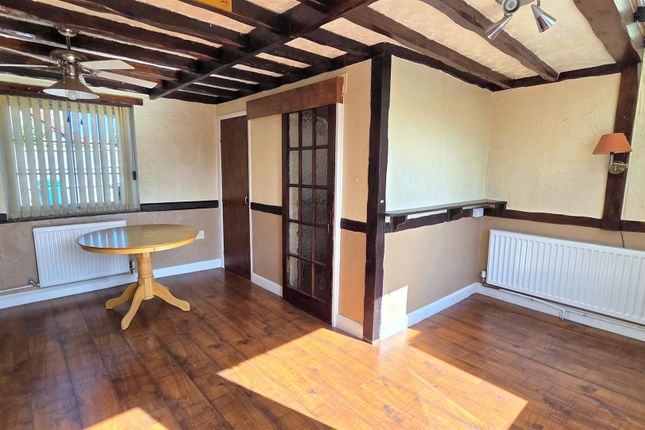 11, Green Lane, Bradwell photo 3
