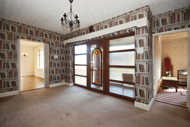 12, Pilkington Road, West Midlands photo 2