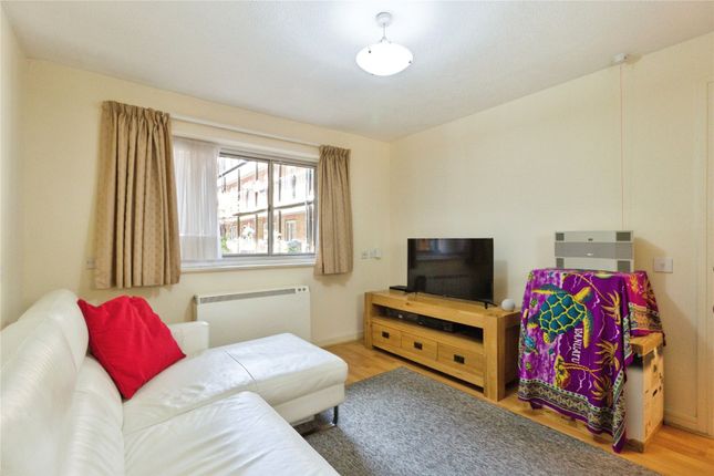 5, Edwin Arnold Court, Sidcup photo 4
