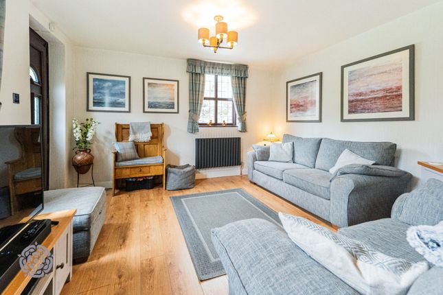 22 Harwood Road, Bury photo 2