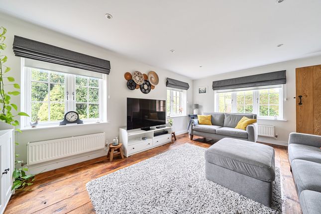 Groomsland Cottage, Billingshurst photo 3