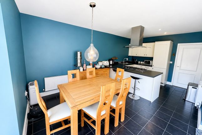 10, Joseph Conrad Drive, Ashford photo 4