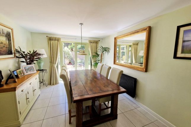 8, Taylor Crescent, Exmouth photo 4