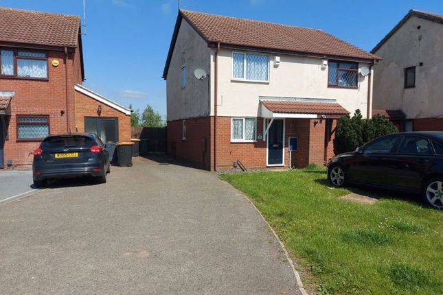 Thumbnail Semi-detached house to rent in Thornhill Close, Houghton Regis, Dunstable
