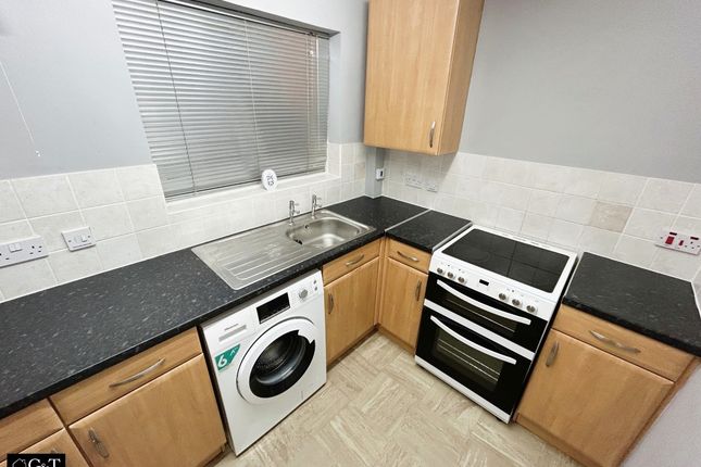 1 Hateley Drive, Wolverhampton photo 4