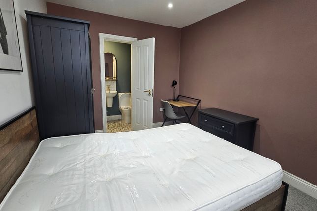 193, Parrin Lane, Eccles photo 2