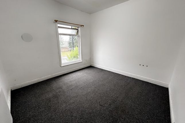 206, Coventry photo 2