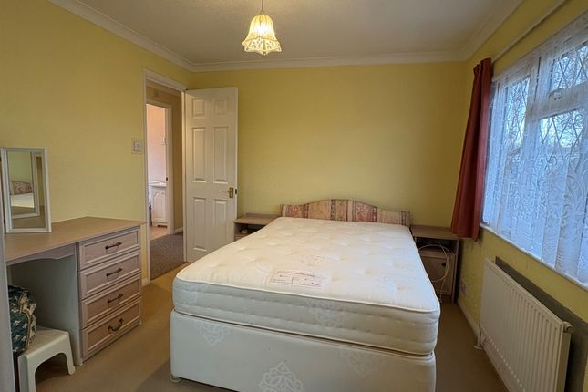 10, Oaklands Park, DORCHESTER photo 4
