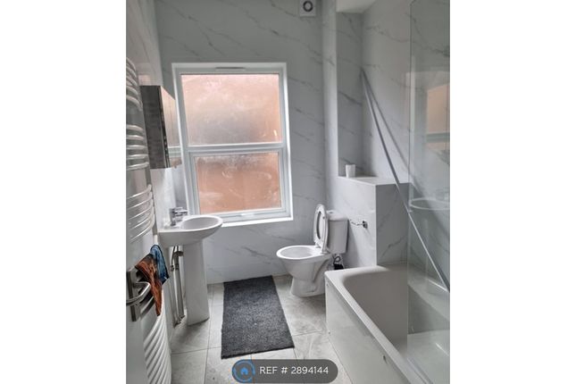 Abbey St, First Floor Flat, Nuneaton photo 2