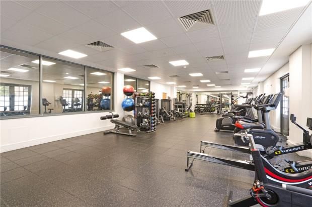 Flat for sale in Caraway Apartments, 2 Cayenne Court, London