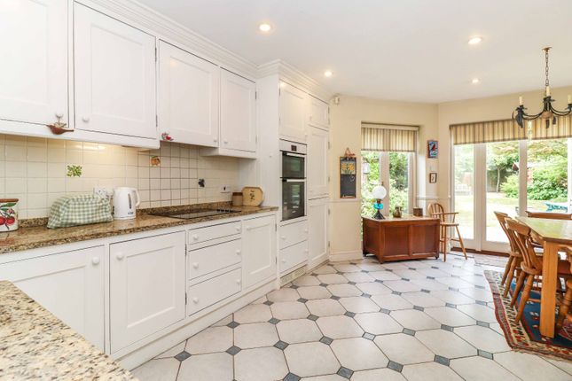 Phillimore, 9, Ledborough Lane, Buckinghamshire photo 4