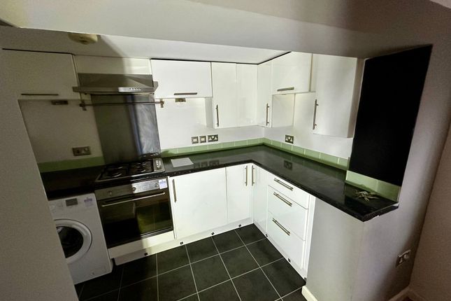 Flat for sale in West Cliff, Preston