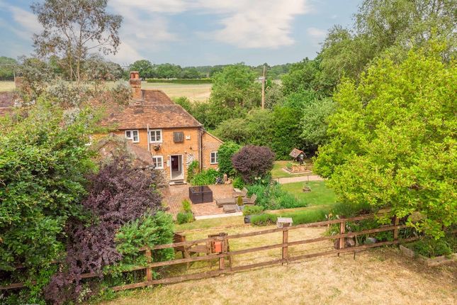Twitchells Cottages, Twitchells Lane, Jordans photo 3