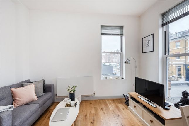 Flat A, 1, Dorothy Road, London photo 4