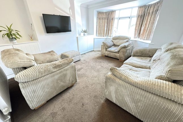 61 Stretton Road, Willenhall photo 4