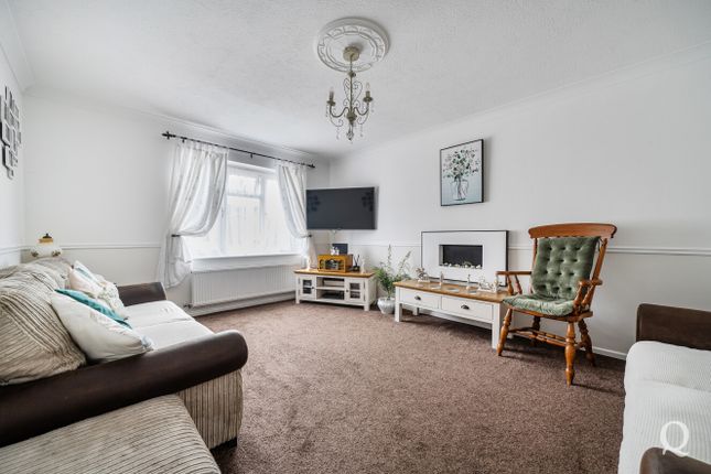 21, Pavilion Drive, Sittingbourne photo 2