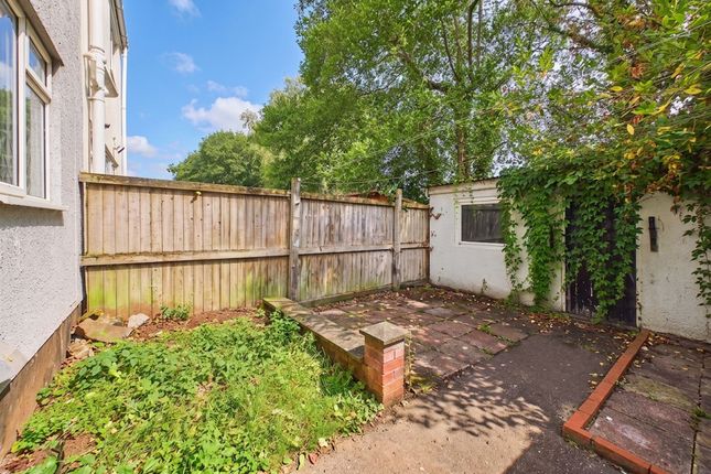 85 Sunnymead, Crediton photo 3