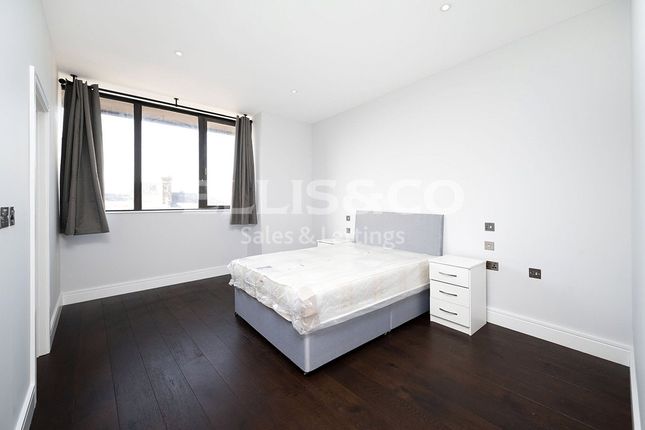 Flat 8, 1250, High Road, Whetstone photo 4