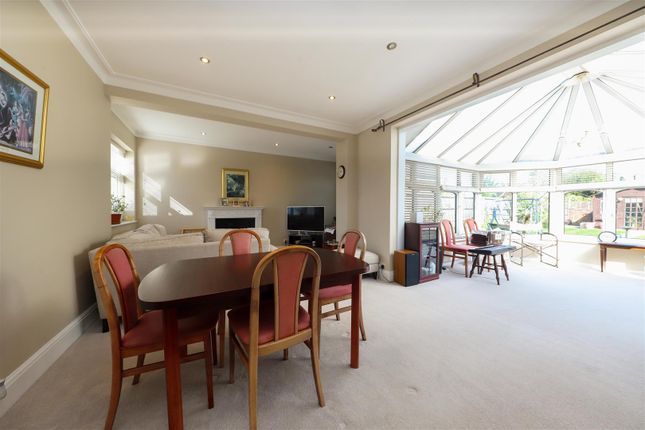22, Kenbury Close, Ickenham photo 4