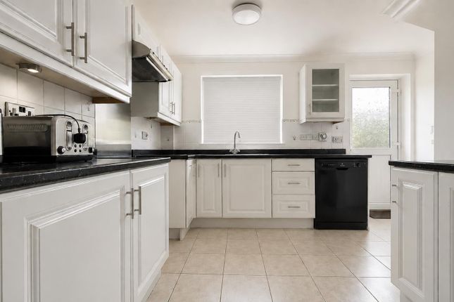 18, Gardeners Way, Rainhill photo 5