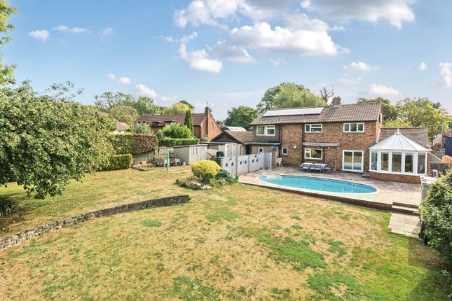 1342963-5-68A8599...