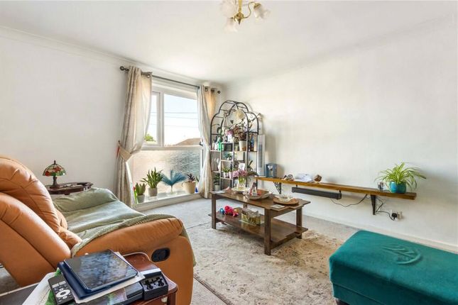 26, Claymore Close, Cleethorpes photo 3