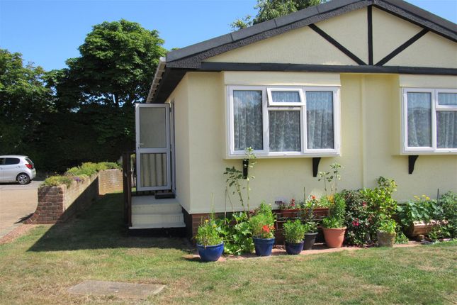 Mobile/park home for sale in Keat Farm Close, Herne Bay
