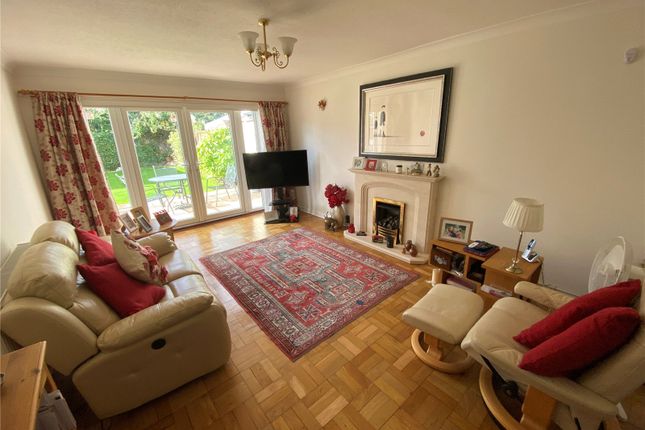 29, Cedar Avenue, Bournemouth photo 5