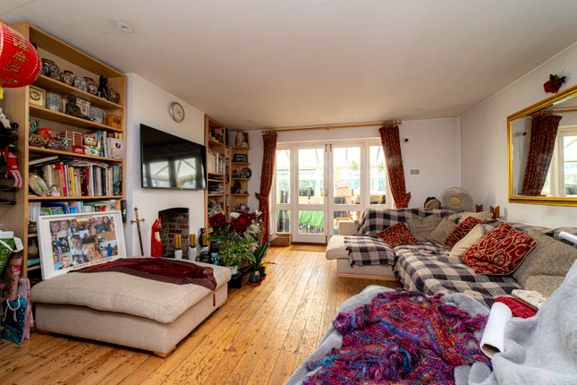 2-bed house on 11A,, Vernon Place, Kent, £300,000