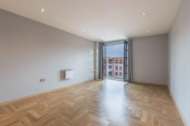 Flat to rent in St Paul's Place, 40 St Pauls Square