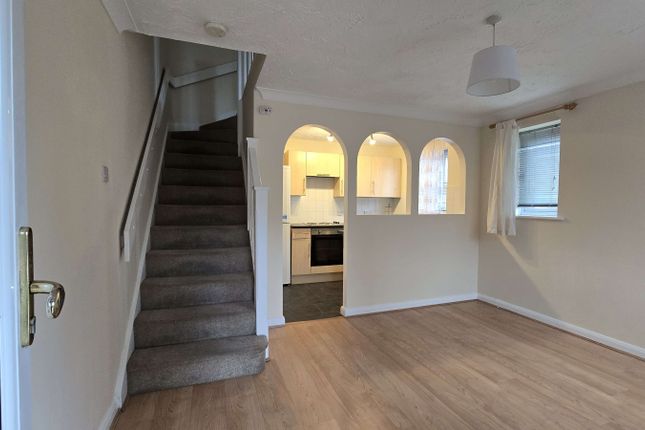 6 Bowbrookvale, Wigmore, Luton photo 3