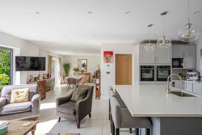 6, Waterford Common, Waterford, Hertfordshire photo 5