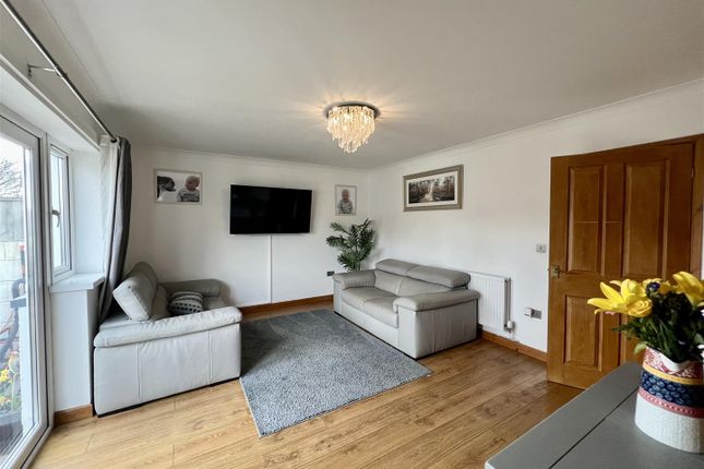 Springfield, Woodfield Road, Ammanford photo 2