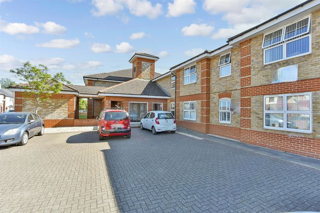 The Turrets, West Lane, Sittingbourne photo 2