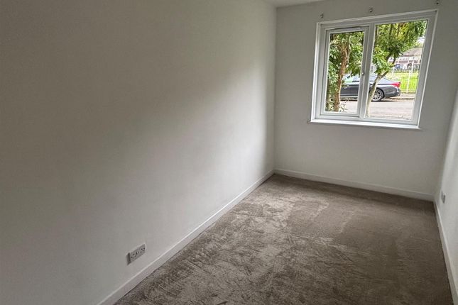 35a, Greenlaw Avenue, Wishaw photo 3