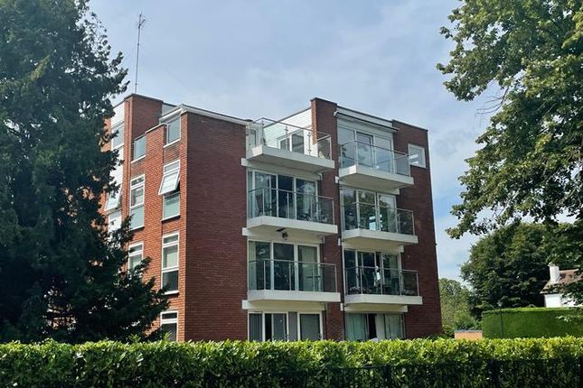 3 bed flat for sale in Riverine, Maidenhead SL6