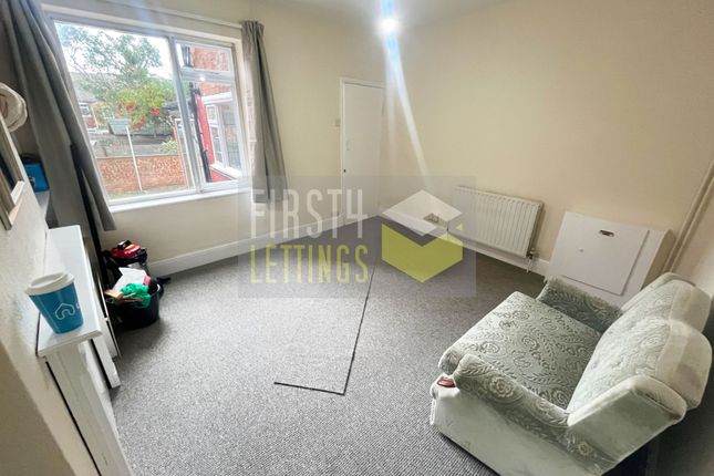 Clarendon Park Road, Leicester photo 2