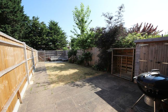 208 Swanwick Lane, Southampton photo 4