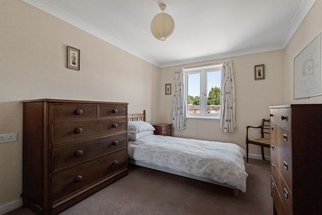 25, Maple Tree Court, Nailsworth photo 3