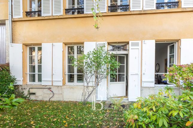 Town house for sale in Le Pecq, 78230, France