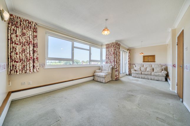 12A,, Green Acres, Sidcup photo 4