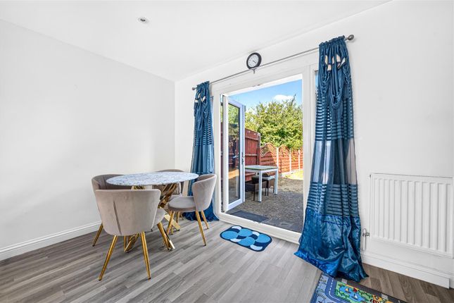 47, Aldborough Road North, Ilford photo 4