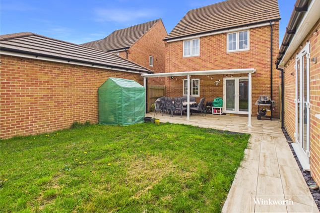 21, Alder Grove, Reading photo 3