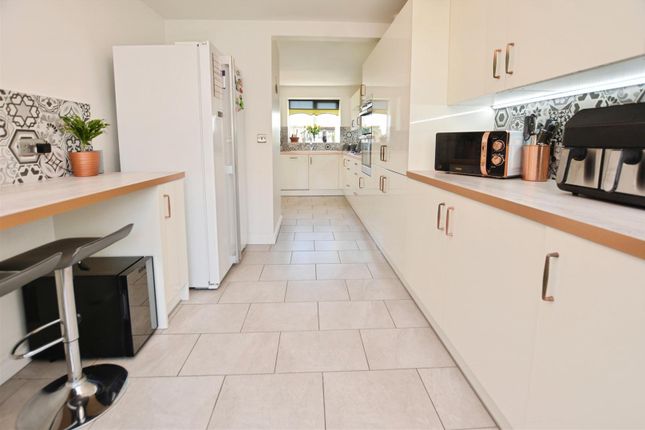 6, Oak Tree Walk, Scunthorpe photo 4