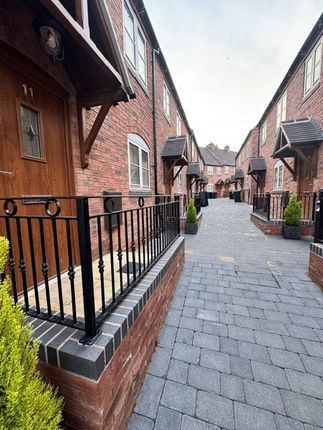 2-bed terraced on Angel Yard, Church Street, Atherstone, £895/mo