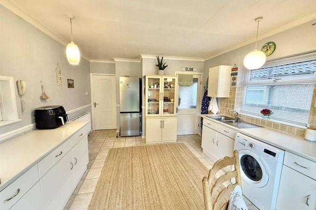 23, Clifton Rise, Abergele photo 4
